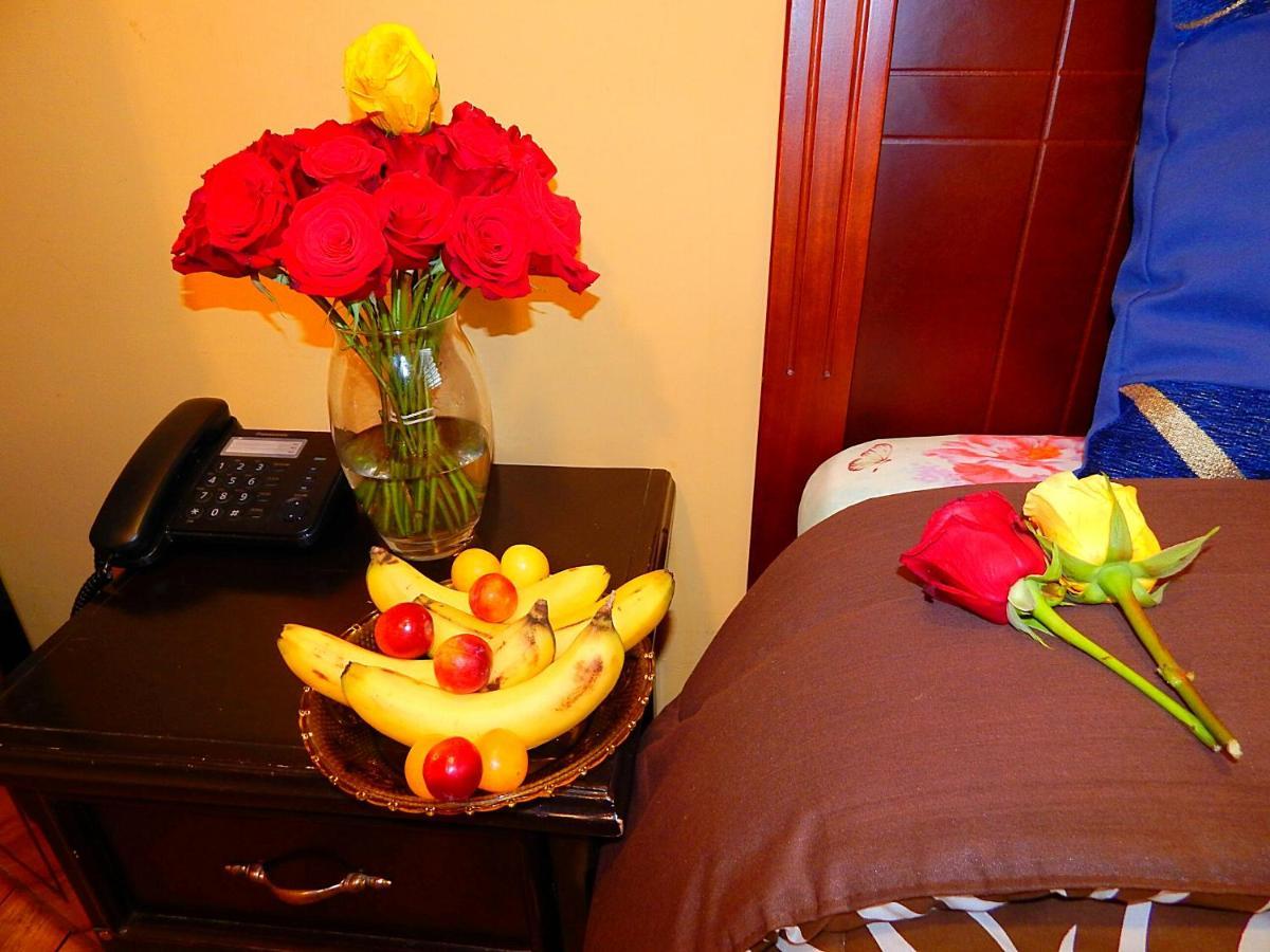 Hotel Olympus Plaza Quito Zewnętrze zdjęcie