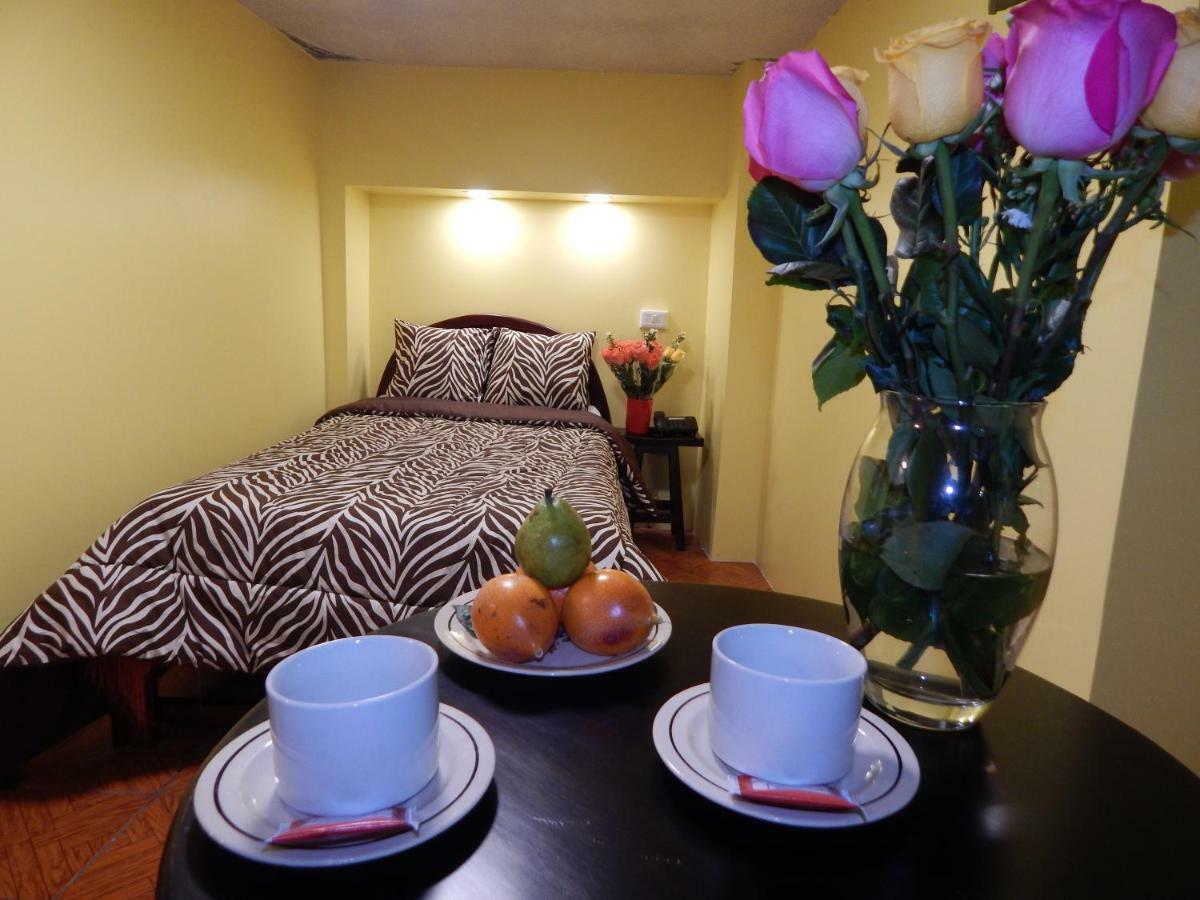 Hotel Olympus Plaza Quito Zewnętrze zdjęcie